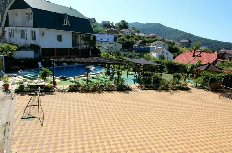 3-х мест. номер. Вид во двор (лес)