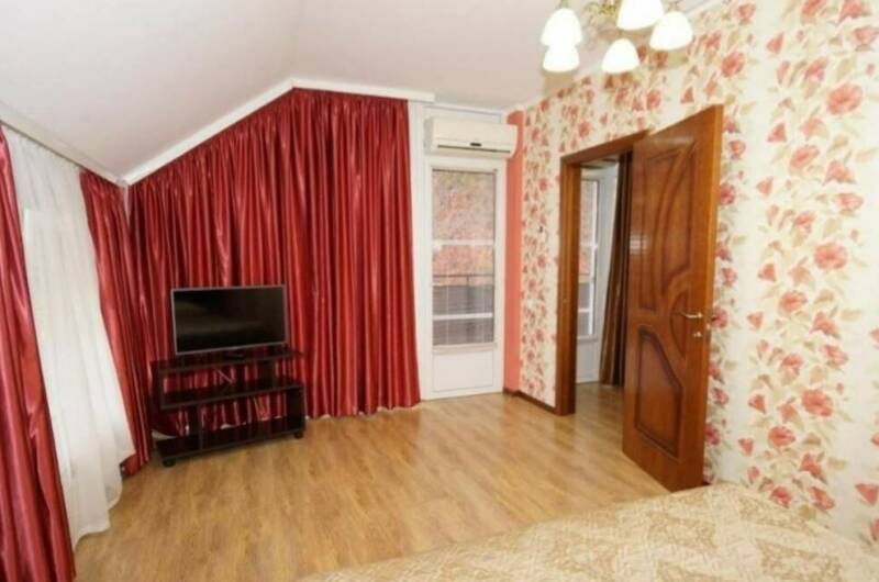 Семейный 2х-комн. номер люкс с кухней и террасой