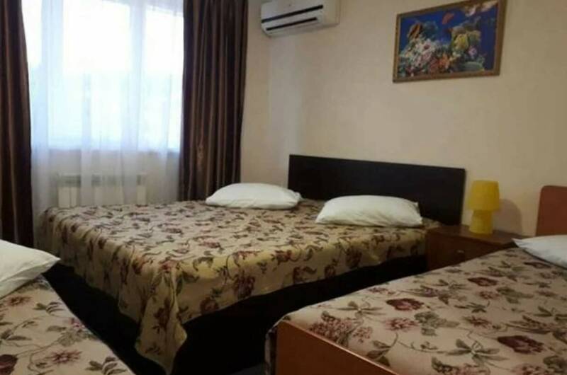 3-х мест +доп.раскл. 1 этаж.Балкон. Вид двор