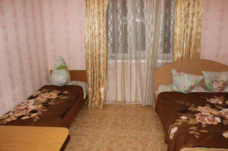 3-х местные номера «Полулюкс» с общим сан. узлом