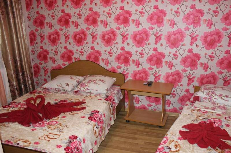 «Стандарт» 5−6 -ти местный двухкомнатный Секция 1