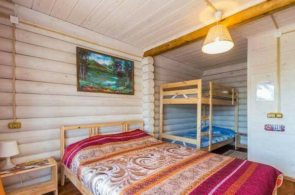 Номера в деревянном срубе