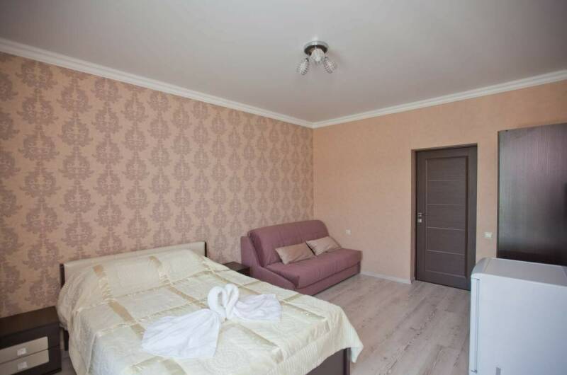 4-х местный номер с балконом (вид на горы)