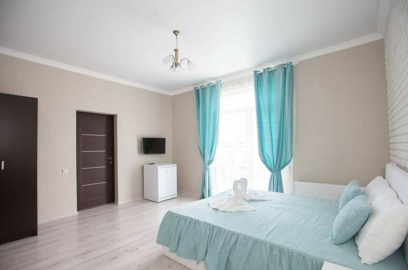 2-х местный «Люкс» с доп. местом с балконом