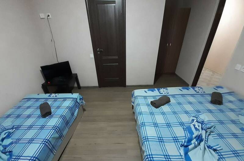 Трёхместный бюджетный с удобствами