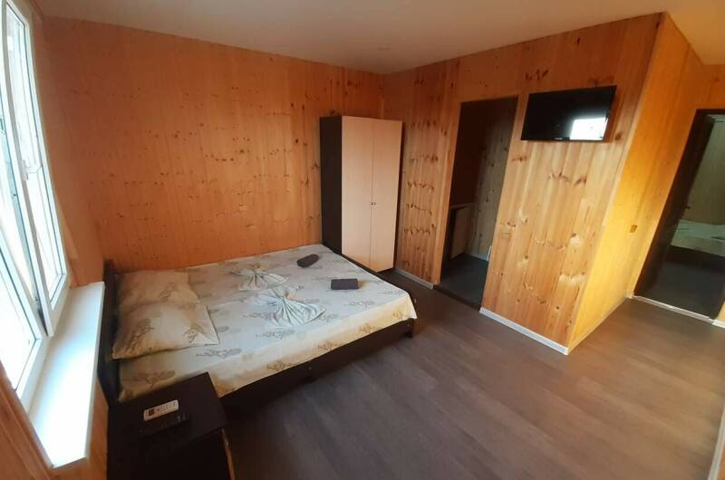 Семейный двухкомнатный номер с кухней