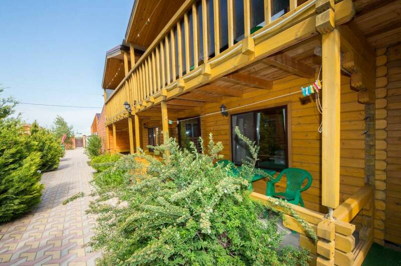 4-х местный в дерев доме с террасой и мини кухней