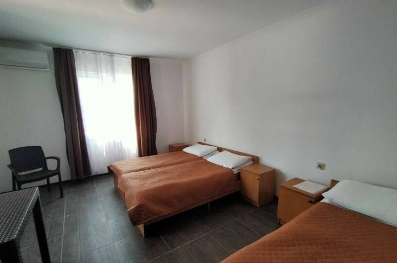 «Стандарт» трехместный