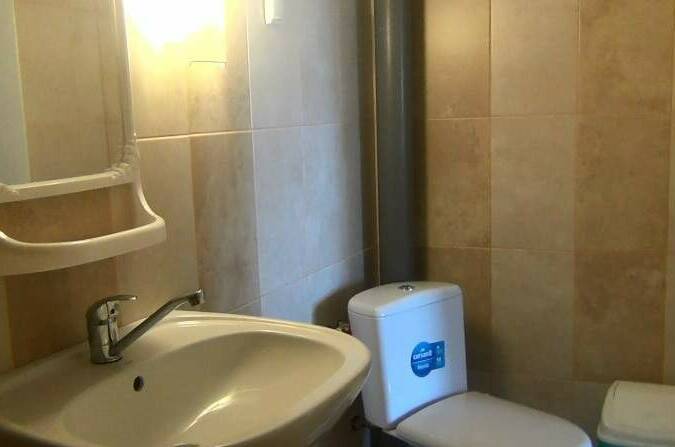 3х мест. Комфорт с вентилятором: хол-к, TV, чайник