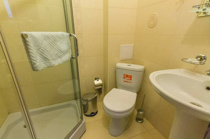 Люкс 5-местный с французским балконом, к. Палермо