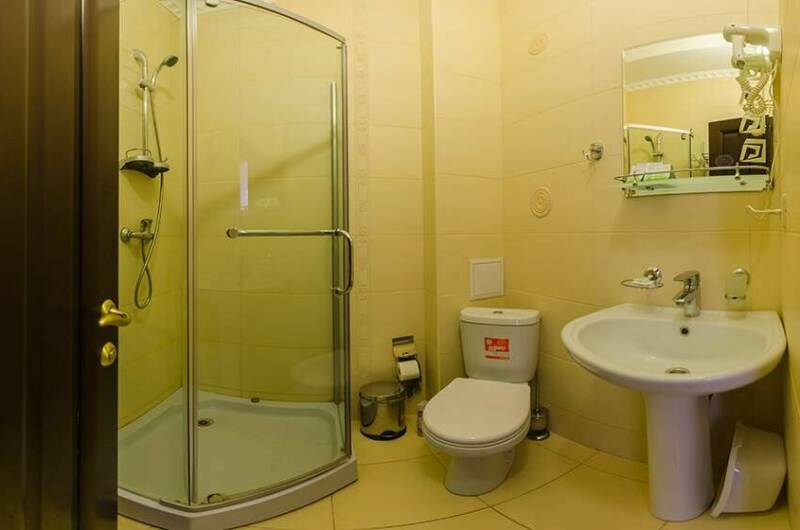 Люкс 5-местный с балконом (на бассейн), к. Палермо