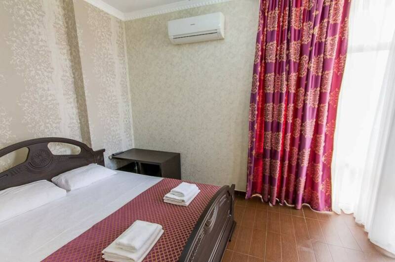 2-комнатный люкс 5-местный с балконом, к. Палермо