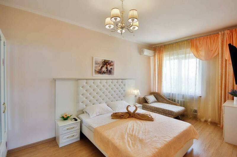 Двухкомнатный с балконом