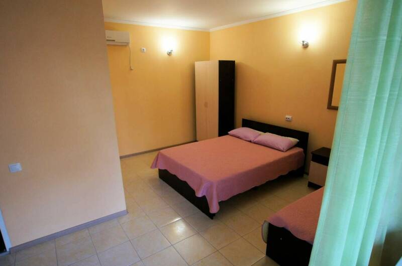 Трехместный номер во втором коттедже