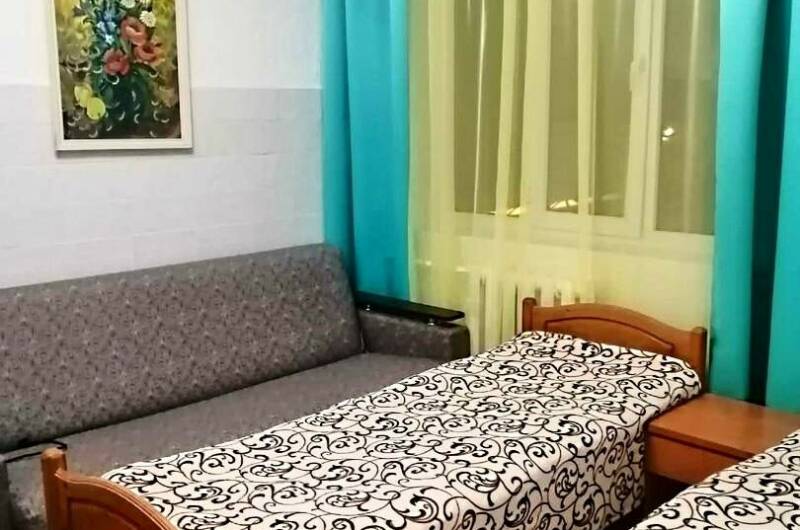 3-х местный номер с кухней. Эконом, к. № 1