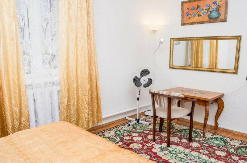 4-х местный + 2 доп. Двухкомнатный. Эконом, к. № 1