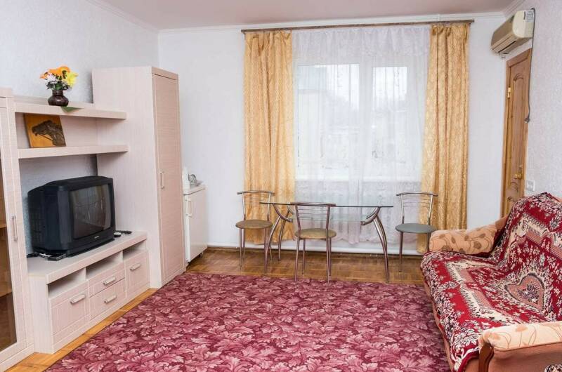 4-х местный + 2 доп. Двухкомнатный. Эконом, к. № 1