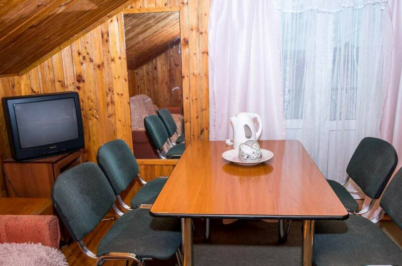 4-х местный, двухкомн., балкон. Эконом, к. № 1