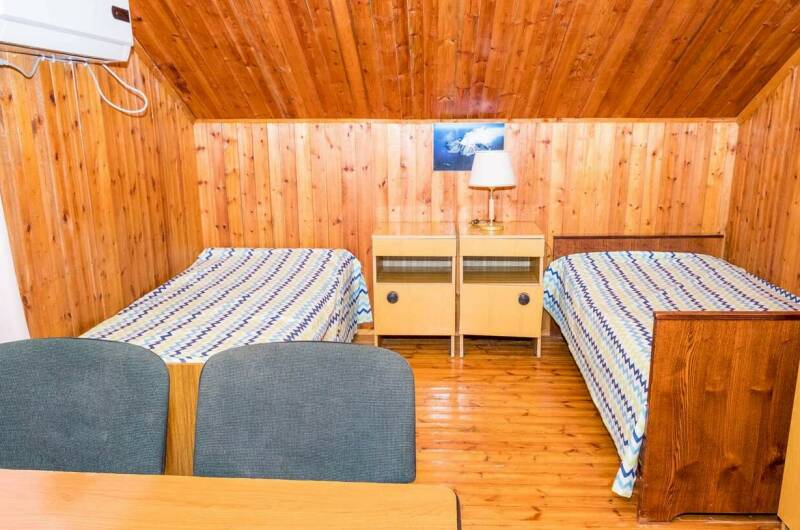 4-х местный, двухкомн., балкон. Эконом, к. № 1