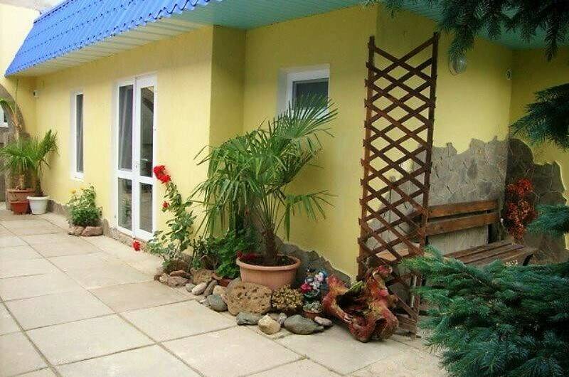 Домик двухкомнатный 3−4х местный стандарт