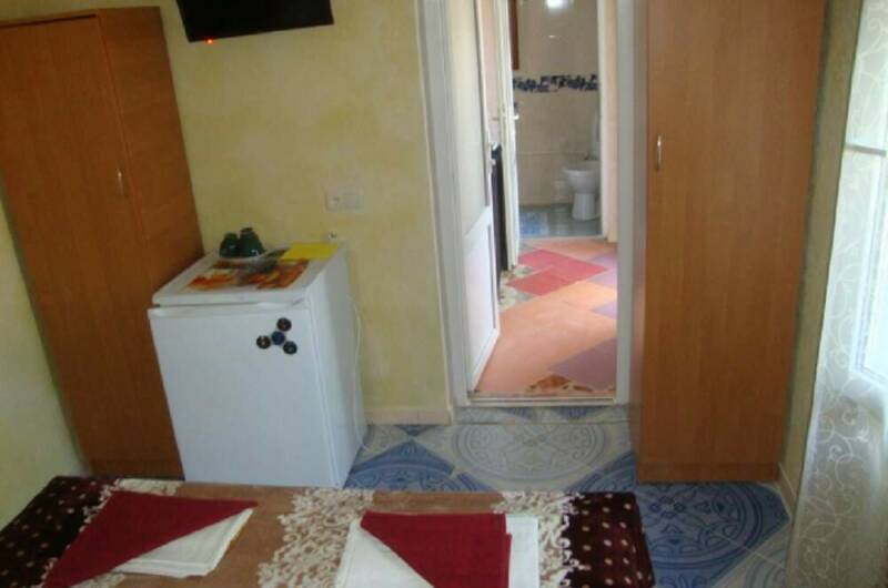 Домик 2-х комнатный −4х местный стандарт