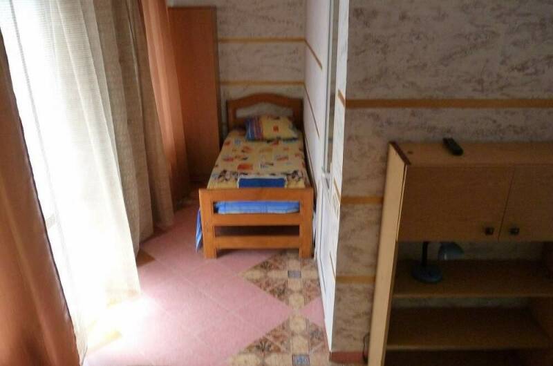 Однокомнатный 3-х местный стандарт 2-й этаж