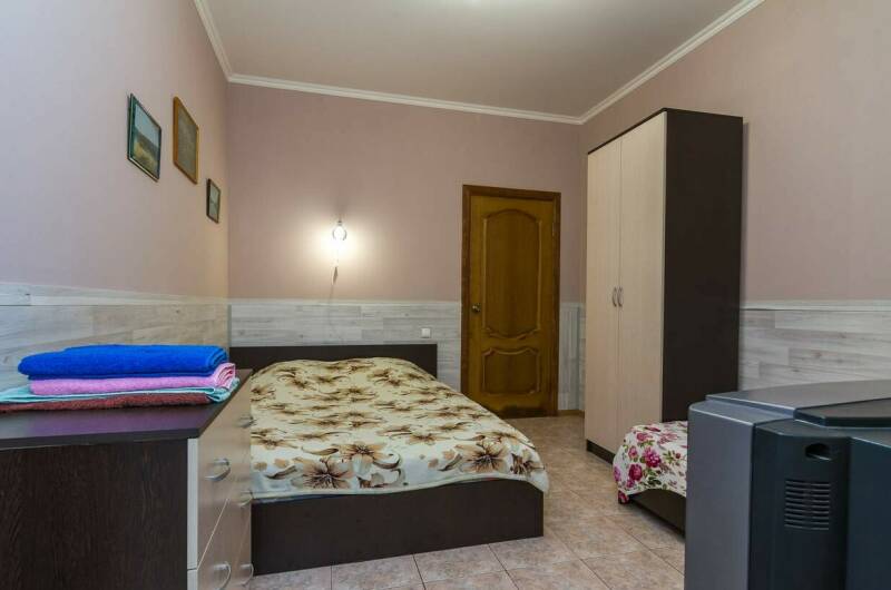 Трех местный комфорт на первом этаже