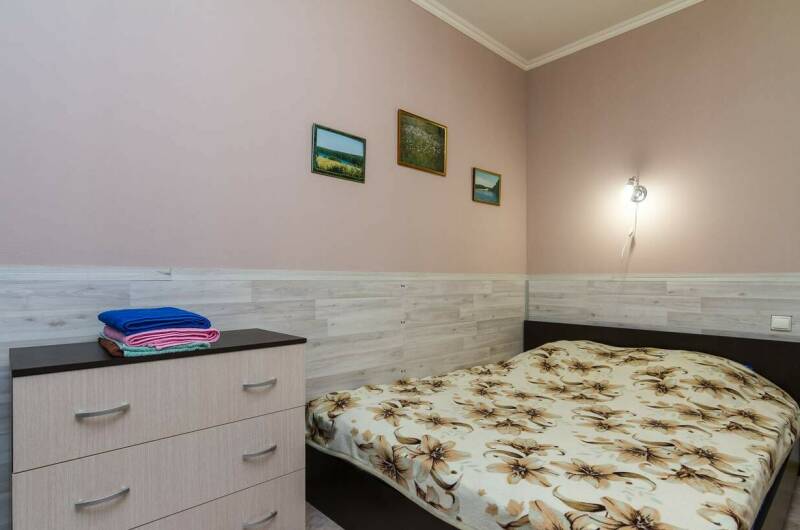 Трех местный комфорт на первом этаже