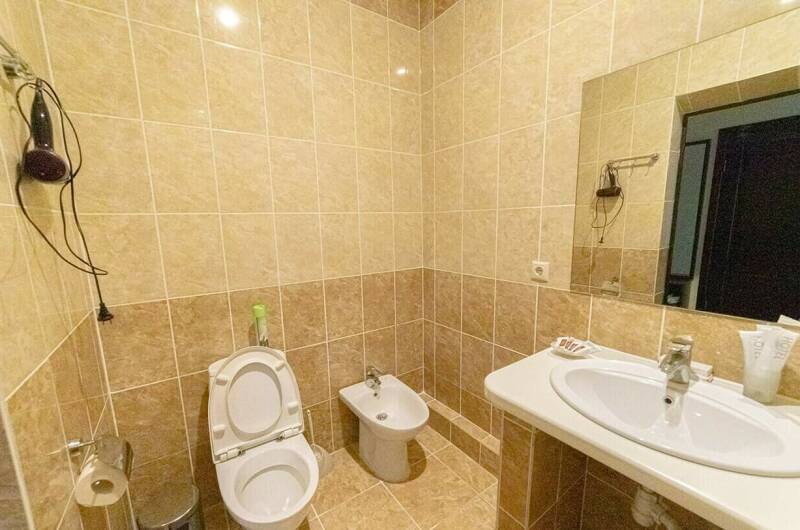 2-хкомнатный Комфорт с балконом и доп. местами-3*