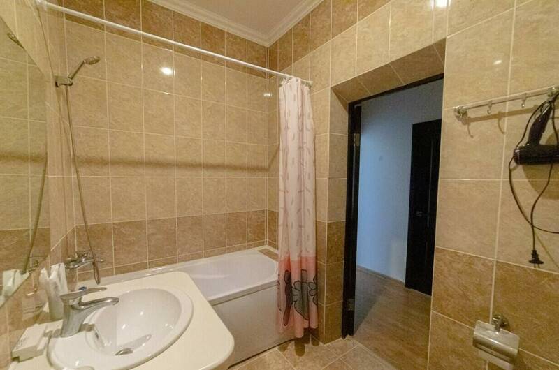 2-хкомнатный Комфорт с балконом и доп. местами-3*