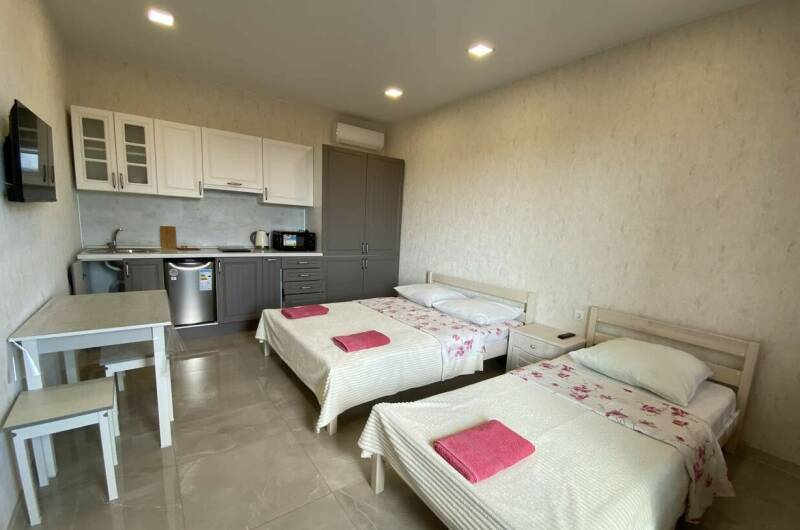 Студия 3х местный