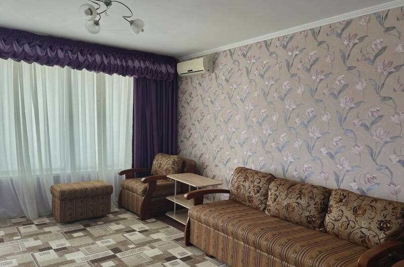 Номер семейного типа с видом на горы и море