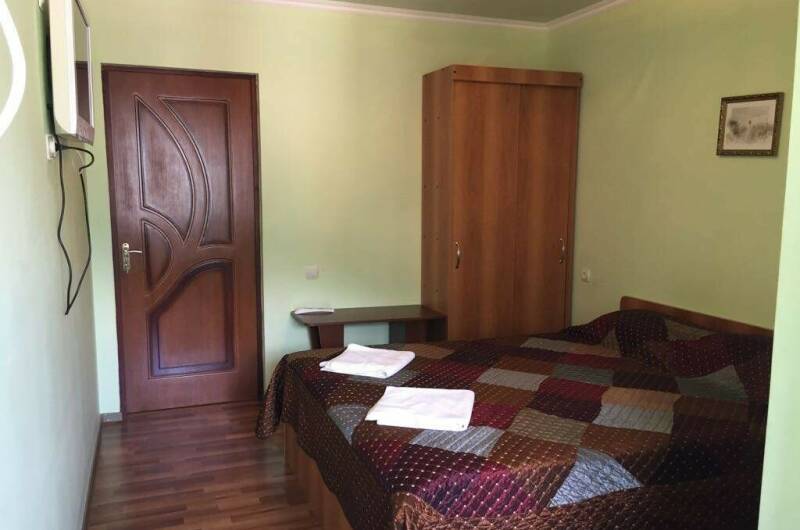 «Стандарт» 2х местный с удобствами и кондиционером