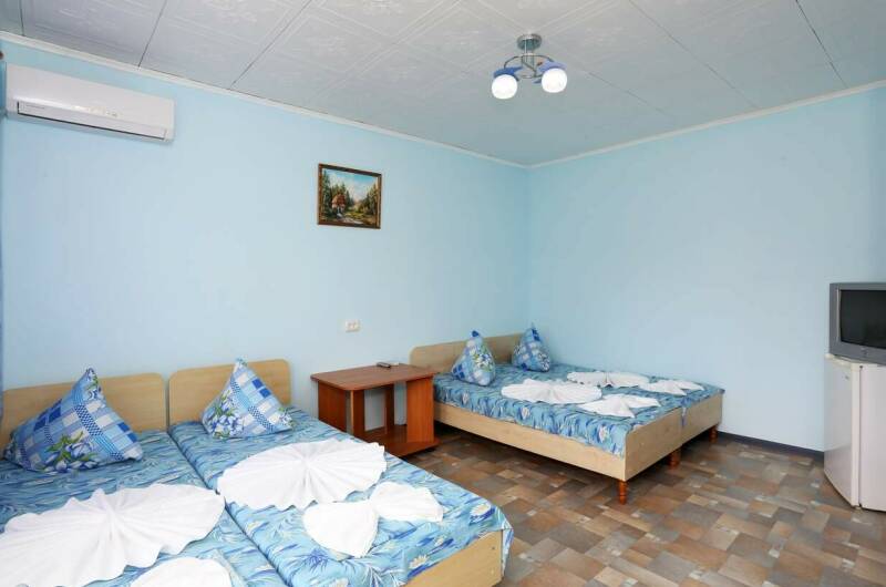 Четырехместный номер с удобствами