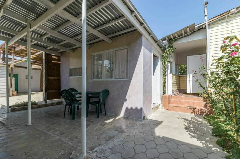 Двухкомнатный комфортабельный домик с кухней № 3