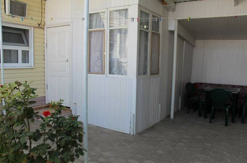 Двухкомнатный комфортабельный домик с кухней № 4