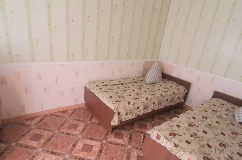 Двухкомнатный комфортабельный домик с кухней № 4