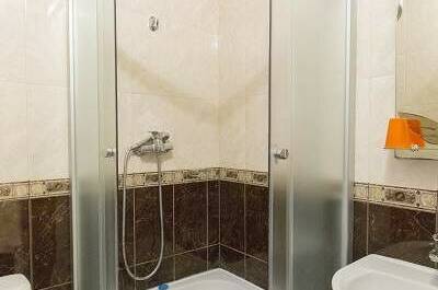 «Люкс» 3х местный, с кондиционером