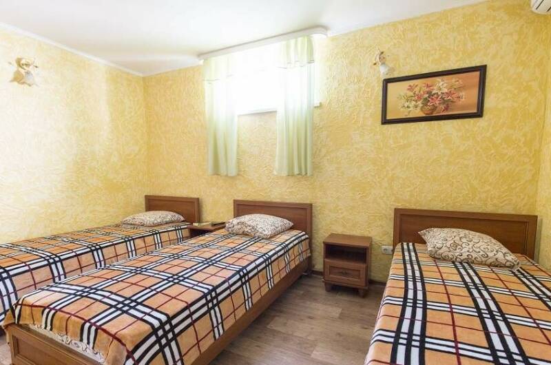 «Люкс» 3х местный, с кондиционером