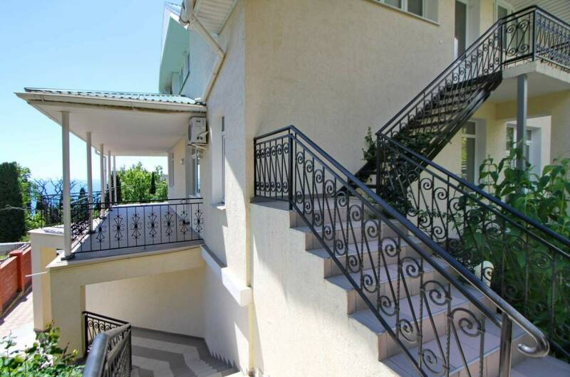 Зеленый номер-студия