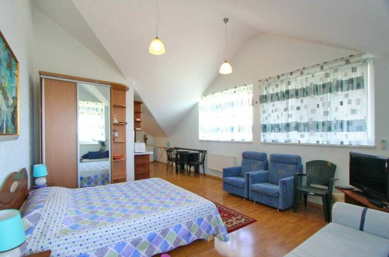 Синий номер-студия