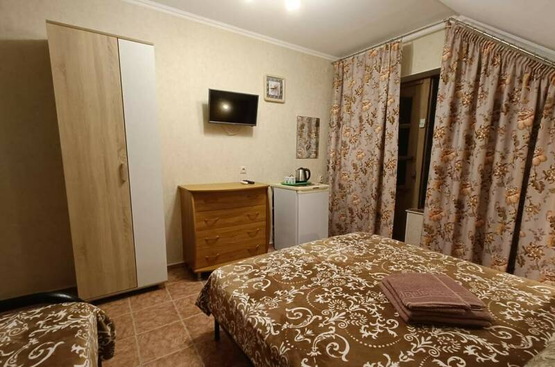 «Стандарт» 3-х местный с удобствами