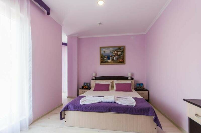 Двухкомнатный двухместный номер с доп. местами-3*