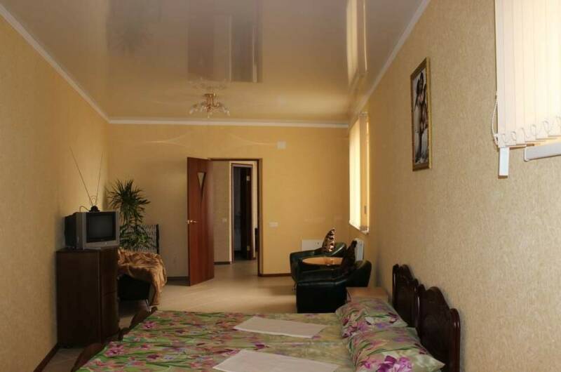 5-ти местный (2-х комнатный) номер с видом на море