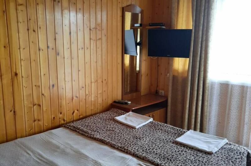 Четырехместный смежный номер