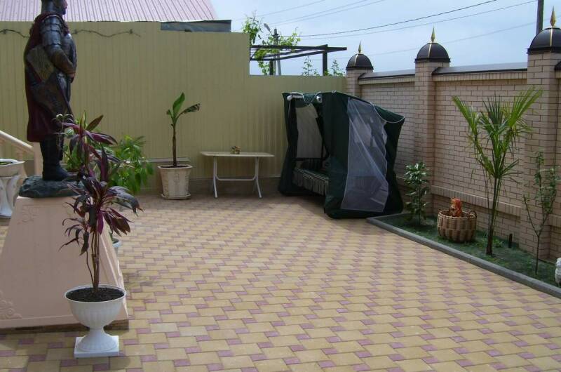 Отдельный этаж на 6−10 человек