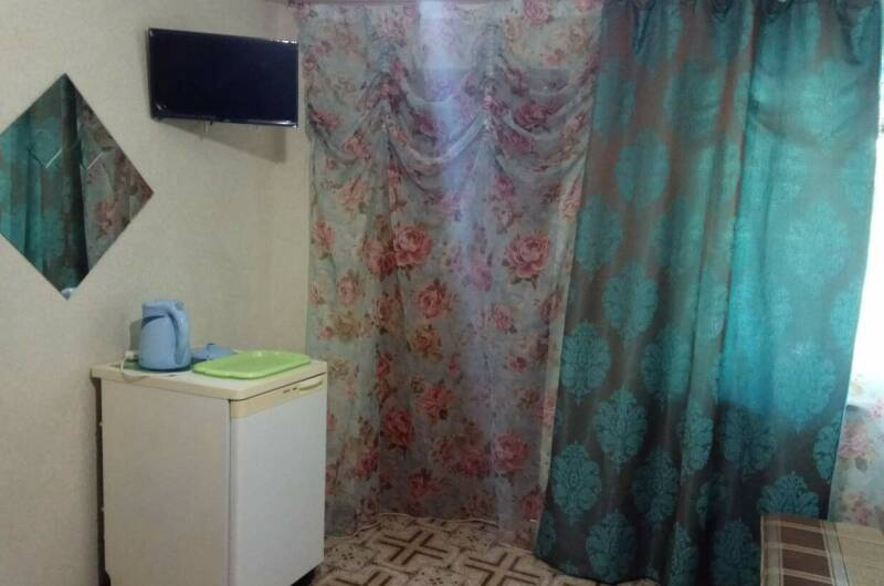 Трёхместный номер с удобствами и кондиционером