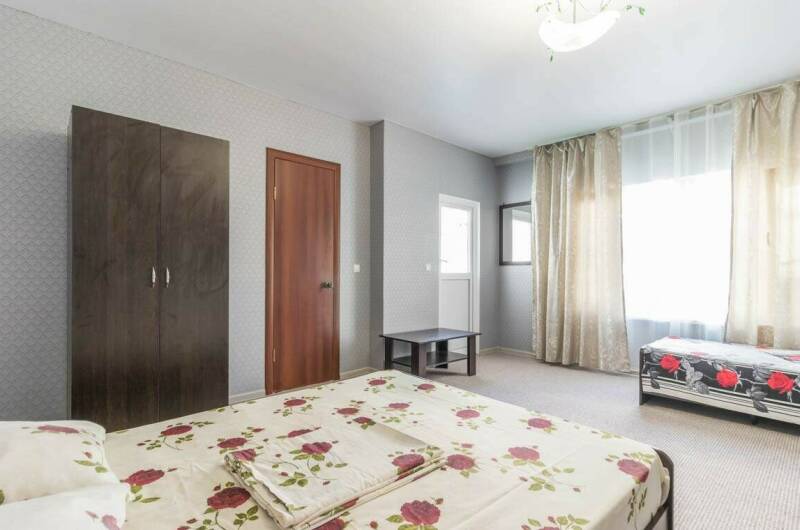 Четырехместный номер Стандарт с балконом на 2ном