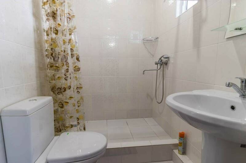 Четырехместный номер Стандарт с балконом на 2ном