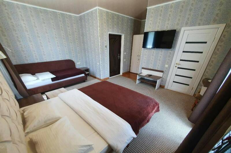 Номер трёхместный